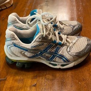 ASICS IGS Kenton Gel Athletic Shoes